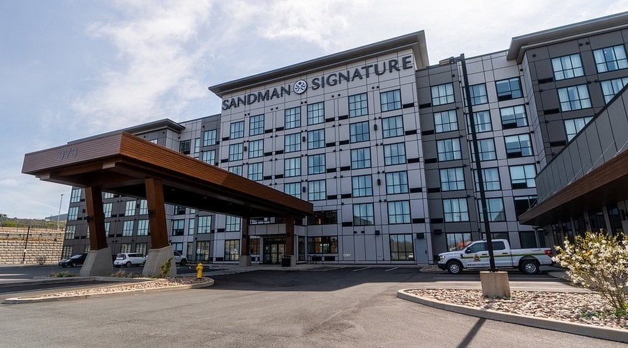 Sandman Dartmouth crossing